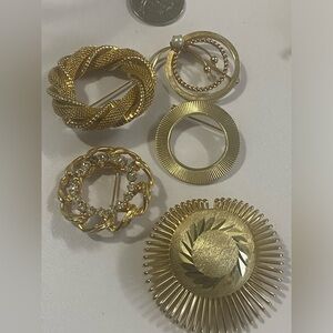 Elegant Gold Brooch Set